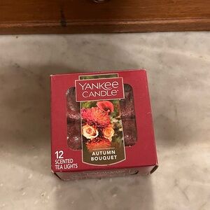 Yankee Candle Autumn Bouquet Tea Lights (Pack of 12)